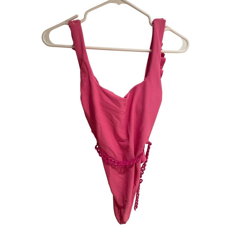 Gianni Bini Pink Ribbed Ruffle Low Back One Piece Swimsuit Chain Belt XS